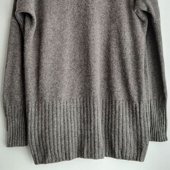 AZURE SKIES / Aritzia Lenox Sweater Cardigan Relaxed Fit Grey Sz XXS - Picture 9 of 15